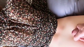 Aventura Selvagem De Creampie Pov De Casal Adolescente Russo Na Chuva